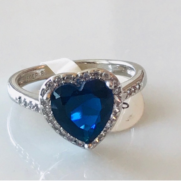 NEW⚜️ESTATE 18K gp heart  Crystal Ring - Picture 12 of 13